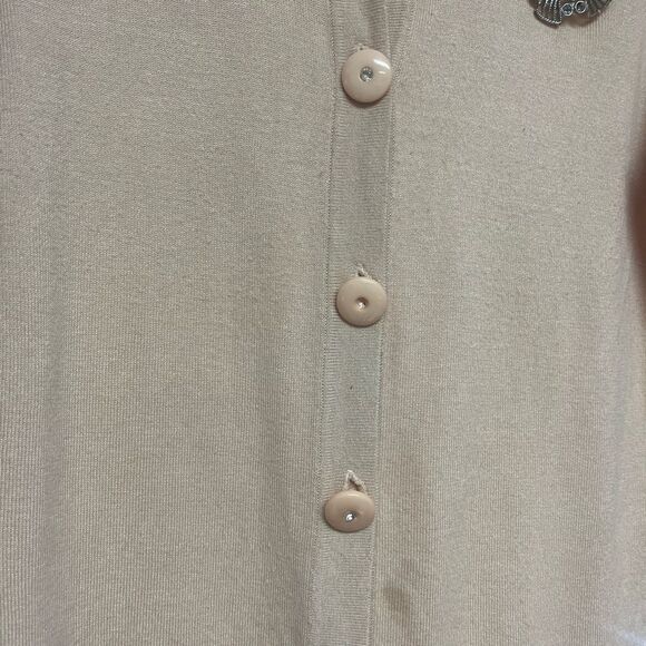 Twelve by Twelve Los Angeles Cream Cardigan Sweater | Size M with Metallic Pin - Picture 6 of 6